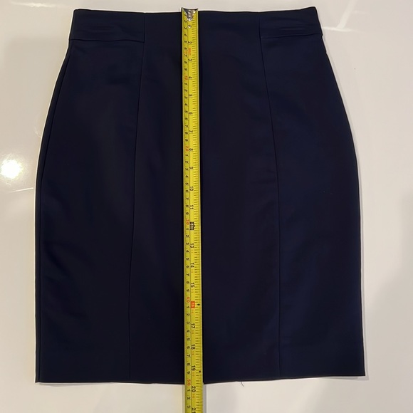 Gorgeous Navy pencil Skirt H&M, lined - Picture 5 of 8
